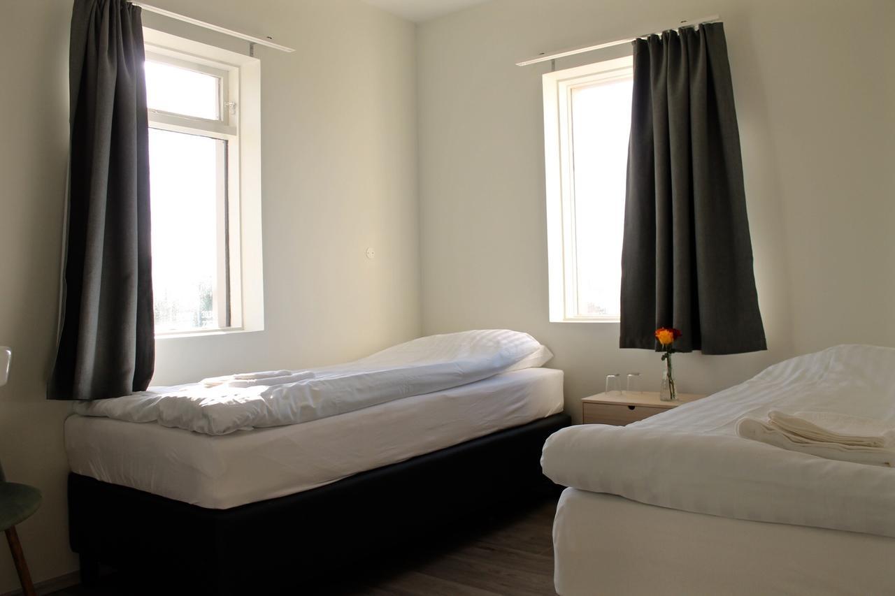Guesthouse Saga Флудир Екстериор снимка
